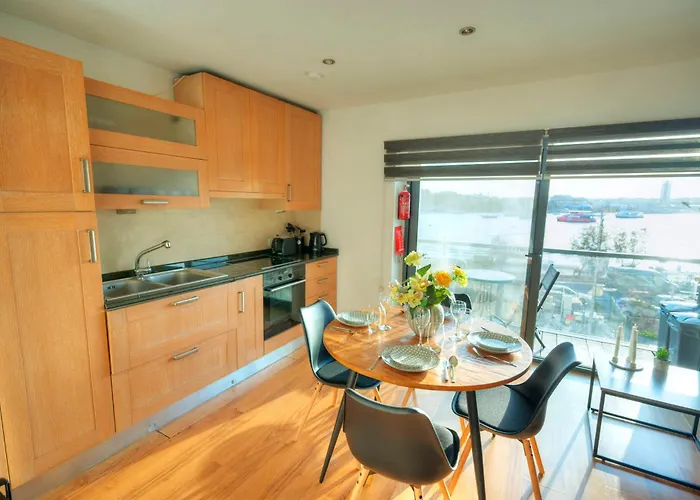 Cozy 2bedroom Seafront Apartment, Balcony Goslm-10 Apartamento Sliema