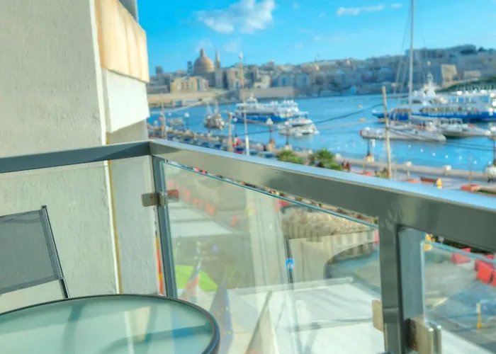 Cozy 2bedroom Seafront Apartment, Balcony Goslm-10 Apartamento Sliema