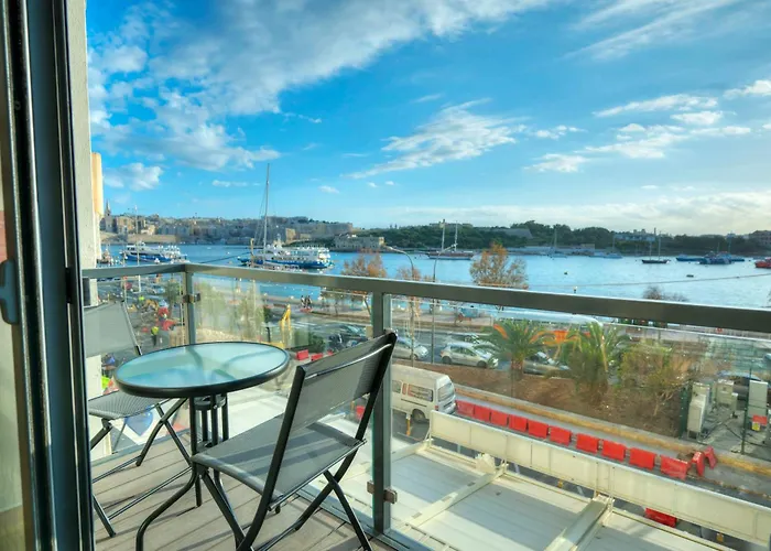 Apartament Cozy 2bedroom Seafront Apartment, Balcony Goslm-10 *